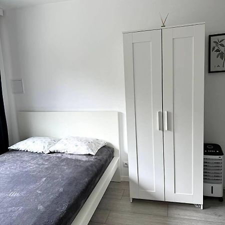 Quiet Apartment Near The Park, Metro, Centre, Wi-Fi - By Hik Apartments Варшава Екстер'єр фото